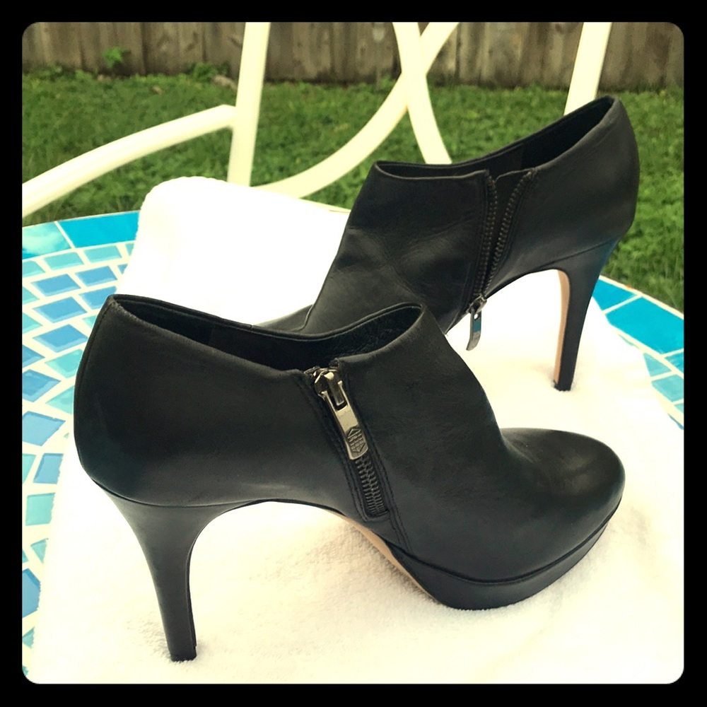 Vince Camuto Brand New Black Booties Size 9